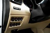 Thumbnail of 2019 Pearl White Tricoat Nissan Rogue