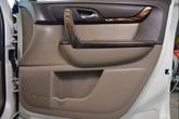 Thumbnail of 2015 White Diamond Tricoat GMC Acadia