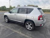 Thumbnail of 2016 Billet Silver Clearcoat Metallic Jeep Compass
