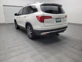 Thumbnail of 2016 White Diamond Pearl Honda Pilot