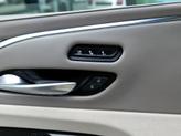 Thumbnail of 2021 Crystal White Tricoat Cadillac Escalade