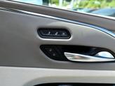 Thumbnail of 2021 Crystal White Tricoat Cadillac Escalade