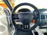Thumbnail of 2017 White Dodge Grand Caravan