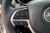 Thumbnail of 2017 Bright White Clearcoat Jeep Grand Cherokee