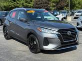 Thumbnail of 2024 Gun Metallic Nissan Kicks