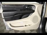 Thumbnail of 2015 Billet Silver Metallic Clearcoat Chrysler Town & Country
