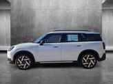 Thumbnail of 2025 Nanuq White Metallic MINI Countryman