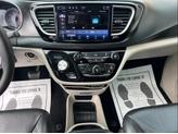 Thumbnail of 2022 Bright White Clearcoat Chrysler Pacifica