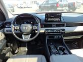 Thumbnail of 2023 Lunar Silver Metallic Honda Pilot