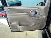 Thumbnail of 1996 Black GMC Yukon