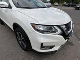 Thumbnail of 2020 White Nissan Rogue
