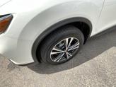 Thumbnail of 2020 White Nissan Rogue