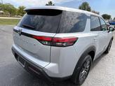 Thumbnail of 2023 Brilliant Silver Metallic Nissan Pathfinder