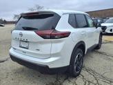 Thumbnail of 2025 Everest White Pearl Nissan Rogue