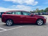 Thumbnail of 2015 Flamenco Red Metallic Volvo V60