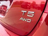 Thumbnail of 2015 Flamenco Red Metallic Volvo V60