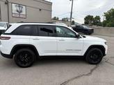 Thumbnail of 2025 Bright White Clearcoat Jeep Grand Cherokee