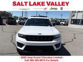 Thumbnail of 2025 Bright White Clearcoat Jeep Grand Cherokee