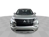 Thumbnail of 2024 White Diamond Mitsubishi Outlander