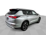 Thumbnail of 2024 White Diamond Mitsubishi Outlander