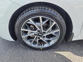 Thumbnail of 2020 Quartz White Pearl Hyundai ELANTRA