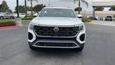 Thumbnail of 2025 Opal White Pearl Volkswagen Atlas Cross Sport