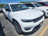 Photo of 2025 Bright White Clearcoat Jeep Grand Cherokee