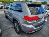 Thumbnail of 2018 Billet Silver Metallic Clearcoat Jeep Grand Cherokee