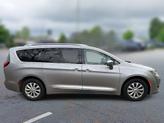 Thumbnail of 2018 Billet Silver Metallic Clearcoat Chrysler Pacifica