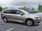 Thumbnail of 2018 Billet Silver Metallic Clearcoat Chrysler Pacifica