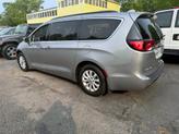 Thumbnail of 2017 Billet Silver Metallic Clearcoat Chrysler Pacifica