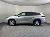 Thumbnail of 2021 Celestial Silver Metallic Toyota Highlander