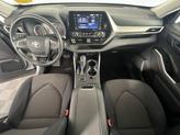 Thumbnail of 2021 Celestial Silver Metallic Toyota Highlander