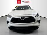 Thumbnail of 2024 Wind Chill Pearl Toyota Highlander
