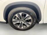Thumbnail of 2024 Wind Chill Pearl Toyota Highlander