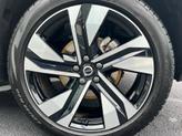 Thumbnail of 2024 Metallic Volvo XC40