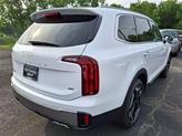 Thumbnail of 2025 Glacial White Pearl Kia Telluride