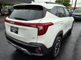 Thumbnail of 2026 White Kia Seltos
