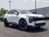 Photo of 2026 Glacial White Pearl Kia Sportage