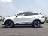 Thumbnail of 2026 Glacial White Pearl Kia Sportage