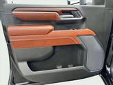 Thumbnail of 2024 Onyx Black GMC Sierra 2500