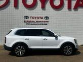 Thumbnail of 2022 Glacial White Pearl Kia Telluride
