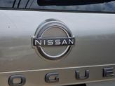 Thumbnail of 2024 Champagne Silver Metallic/Super Black Nissan Rogue
