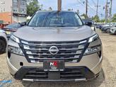 Thumbnail of 2024 Champagne Silver Metallic/Super Black Nissan Rogue