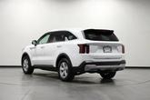 Thumbnail of 2025 Glacial White Pearl Kia Sorento