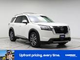 Photo of 2022 White Nissan Pathfinder