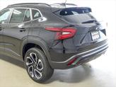 Thumbnail of 2025 Mosaic Black Metallic Chevrolet Trax