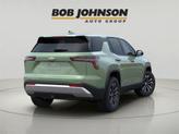 Thumbnail of 2026 Green Chevrolet Equinox