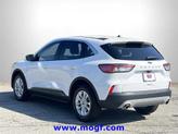Thumbnail of 2022 Oxford White Ford Escape