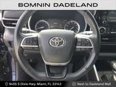Thumbnail of 2022 Blue Toyota Highlander